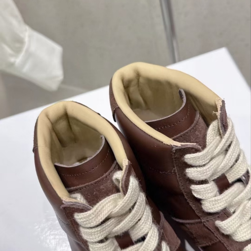 MM6 Maison Martin Margiela Brown High-Top Sneakers with Cream Laces - Picture 6 of 9